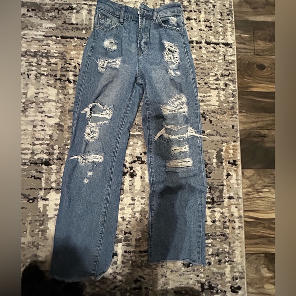 Rue21 blue ripped jeans
